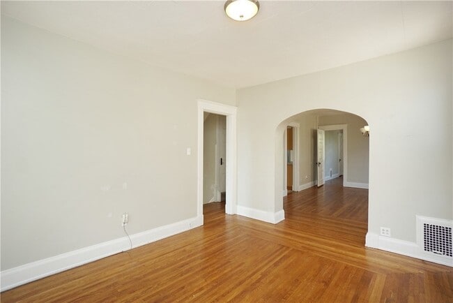 Building Photo - 2434 Kenilworth Ave