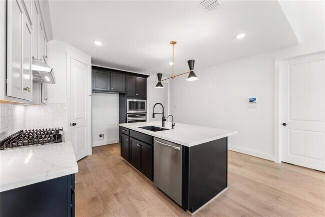 Building Photo - 29751 Burcreek Ln
