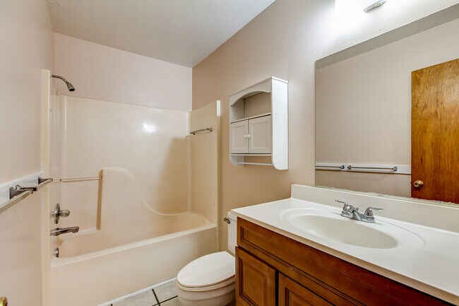 Building Photo - 5596 Daugherty Rd