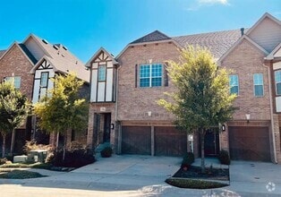 Building Photo - 2300 Southwick Dr