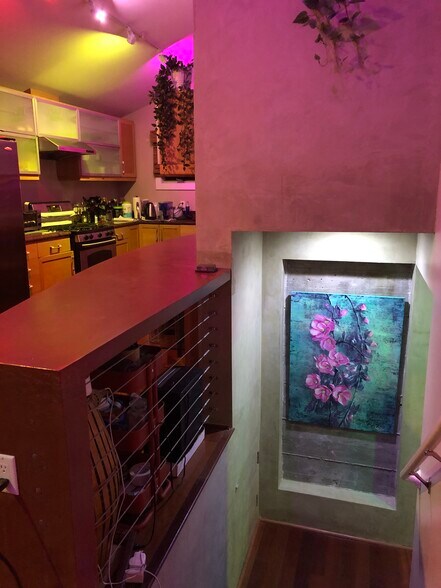 Building Photo - 19 Miramar Ave