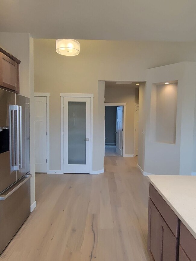 Building Photo - Brand new 2 bedroom home + den
