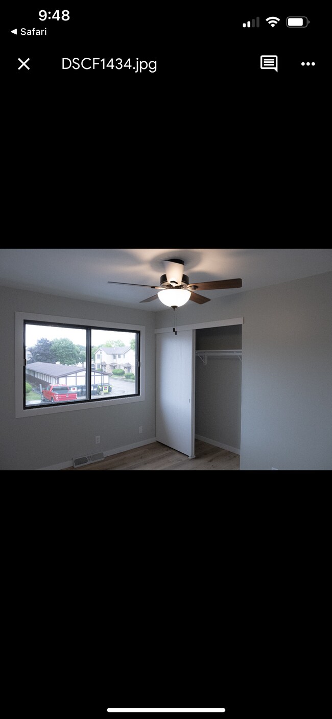 Building Photo - 5835 Cambridge Cir