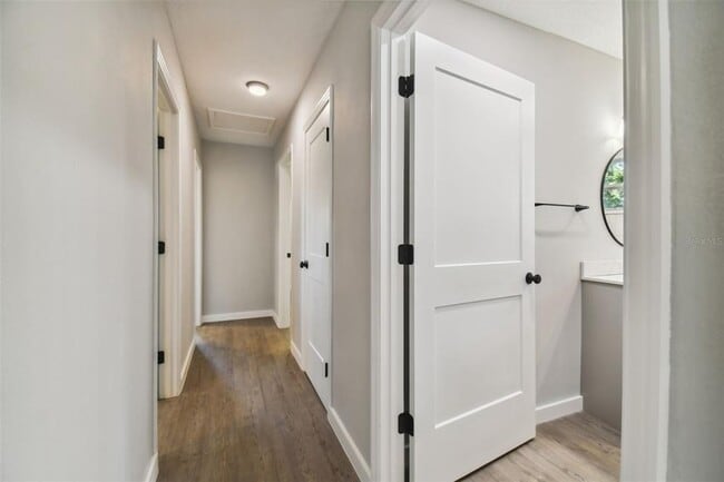 Building Photo - 535 W Palmeden Dr