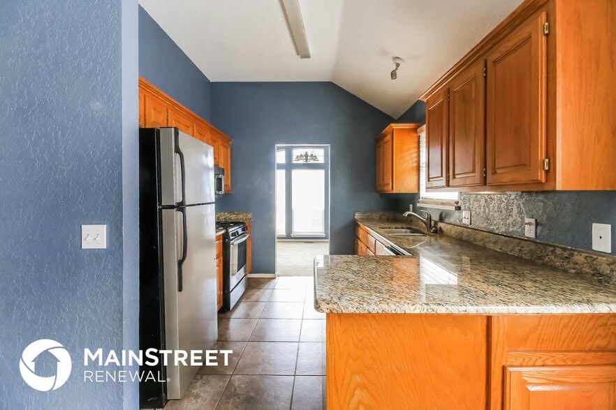 Building Photo - 8309 Wilshire Ridge Dr