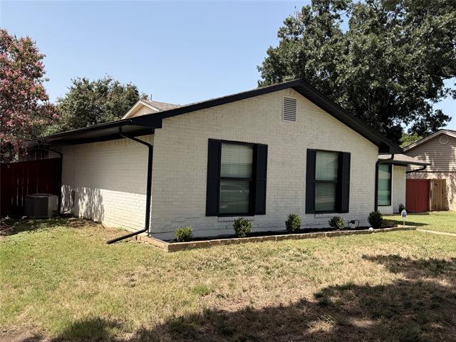 Building Photo - 1262 Valencia Ln