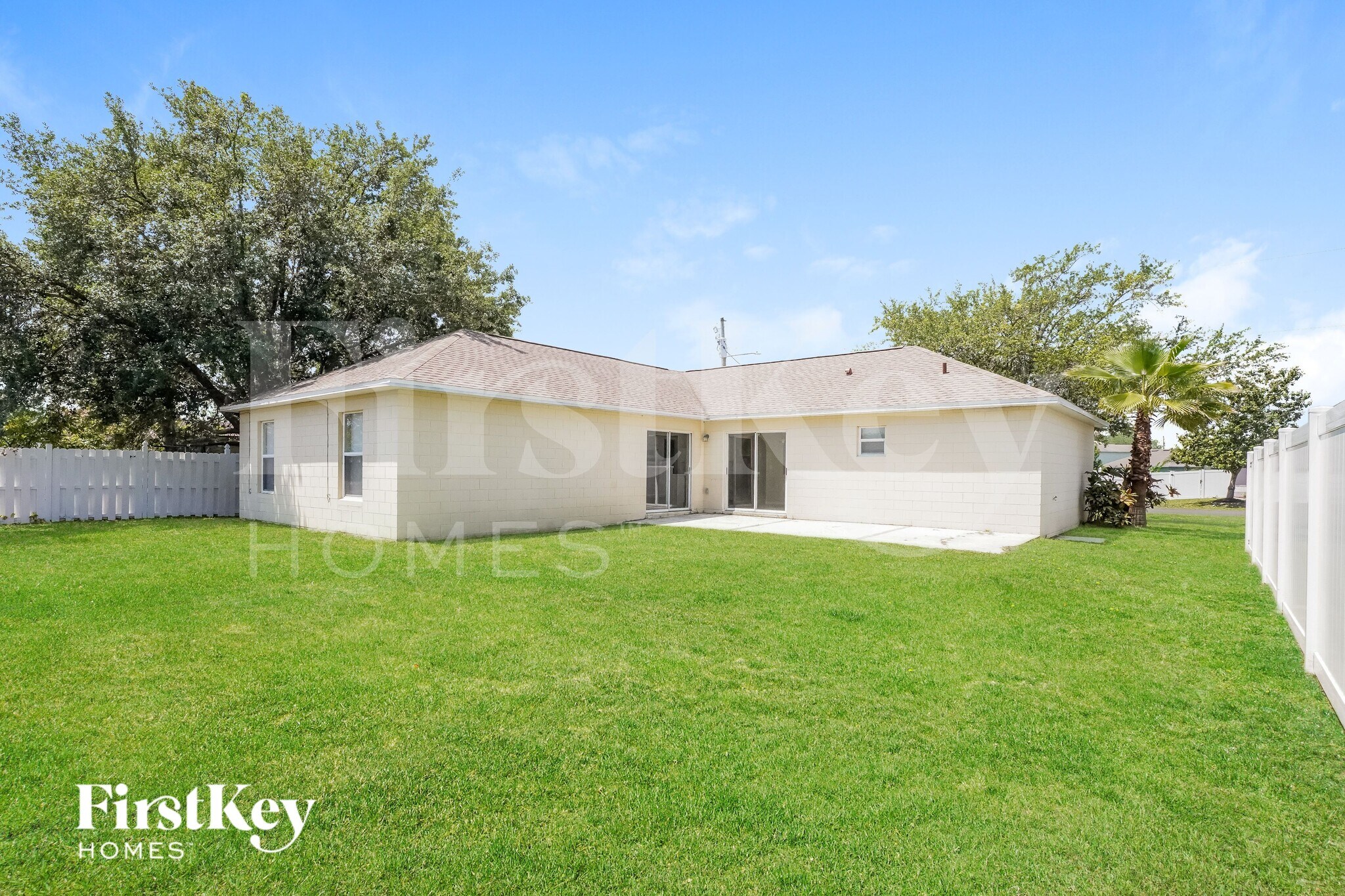 Building Photo - 729 Pincon Ln