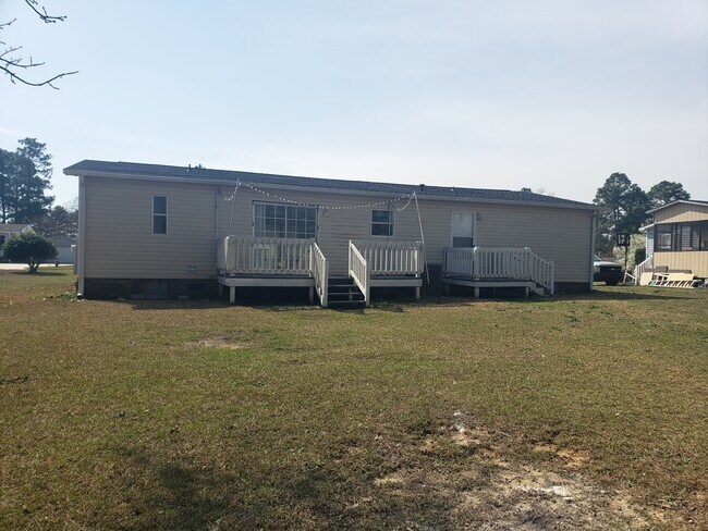 Building Photo - 2640 O'Glesby Dr