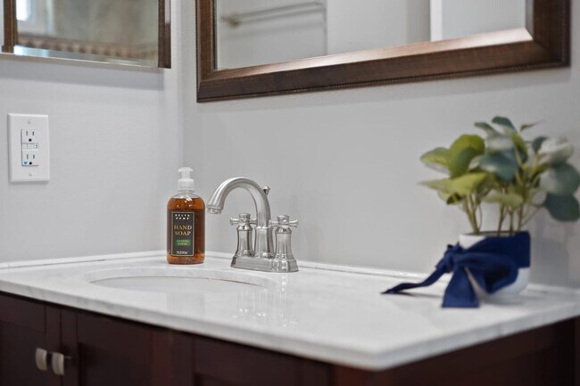 Building Photo - 12009 Florida Woods Ln