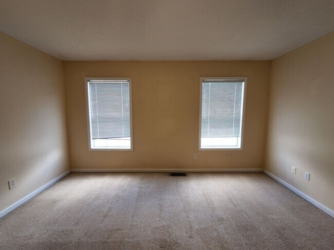 Building Photo - 143 S Spring View Dr