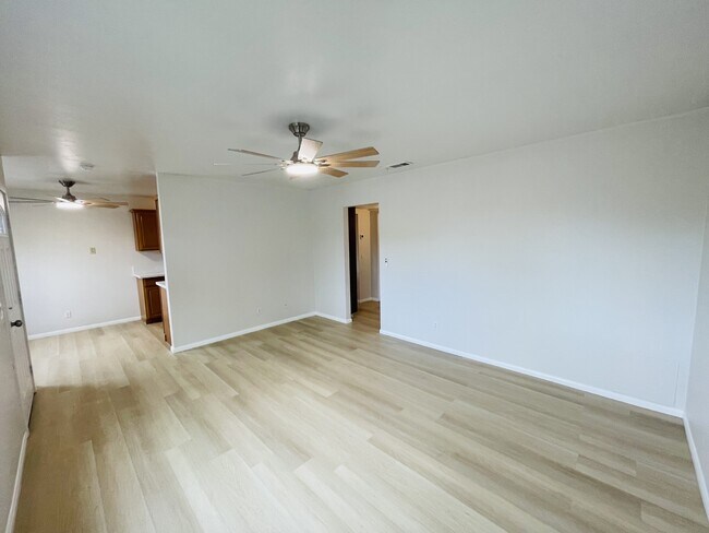 Building Photo - 1887 Cll Amargosa