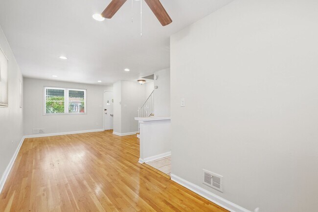 Building Photo - 4229 Fort Dupont Terrace SE
