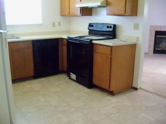 Building Photo - Diablo Terrace Terrace Apartments
