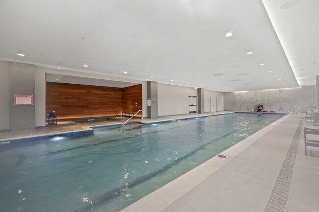 Building Photo - 2 Shore Ln