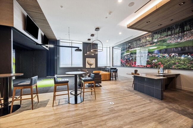 Building Photo - 9757 Katy Fwy