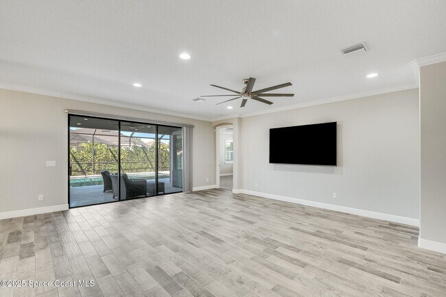 Building Photo - 3174 Addison Dr
