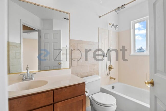 Building Photo - 25 Zion Ct