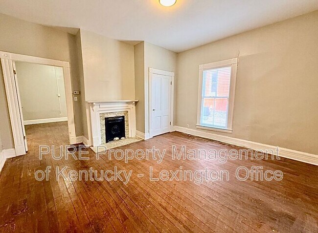 Building Photo - 168 Woodland Ave