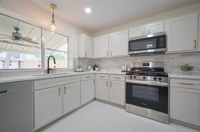Building Photo - 5615 Haven Point Dr