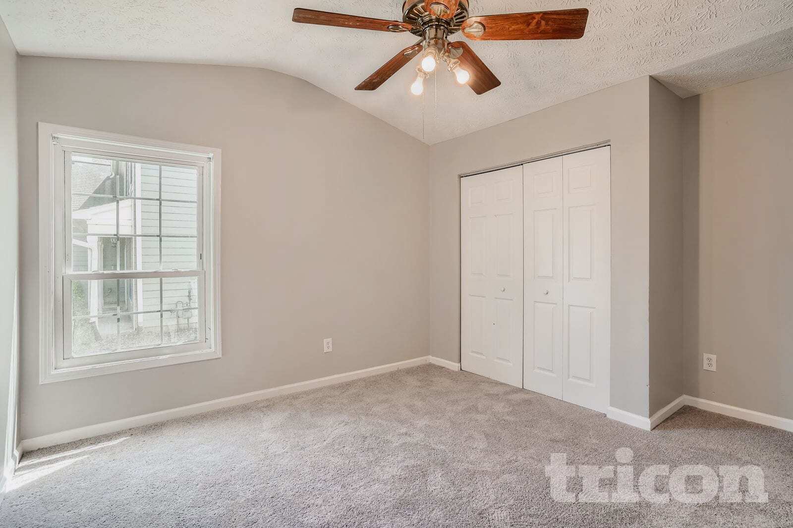 Building Photo - 415 Park Creek Trce