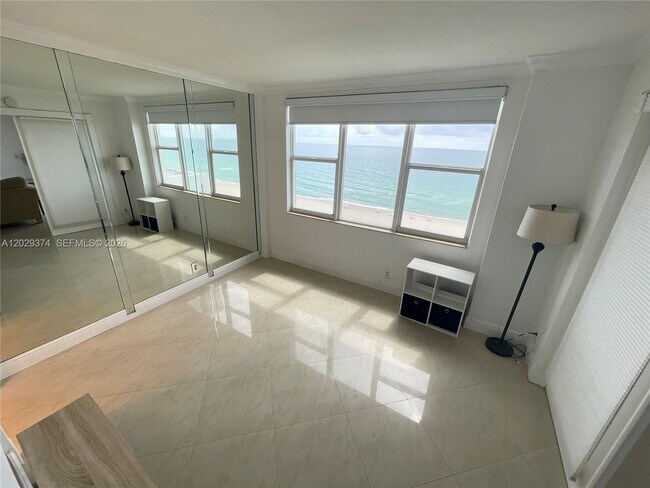Building Photo - 9195 Collins Ave