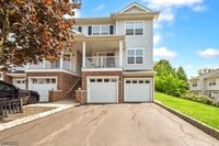 Building Photo - 418 Dalton Ct