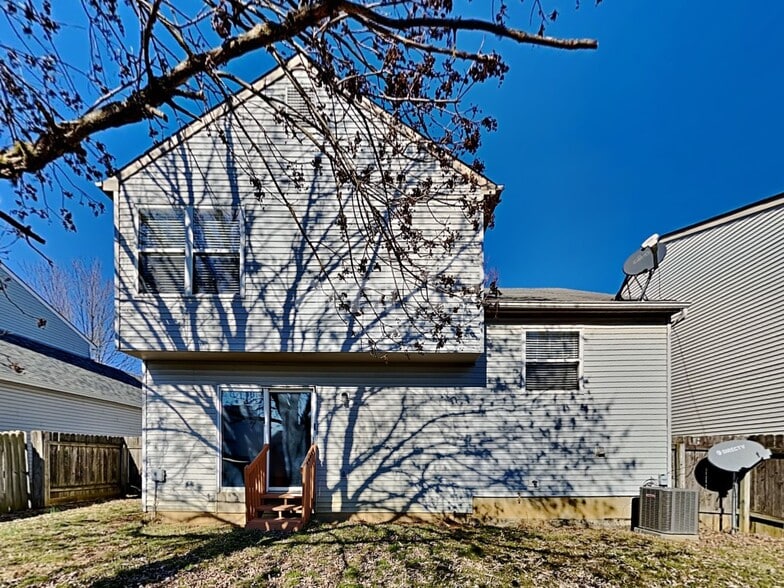 Building Photo - 6617 Winbarr Way