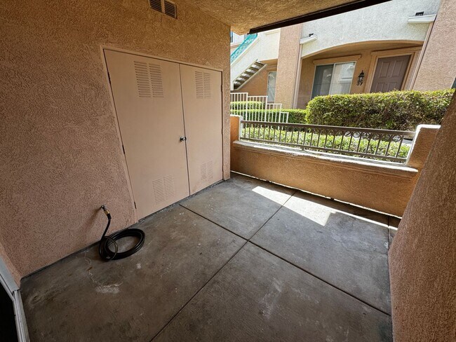 Building Photo - 11412 Via Rancho San Diego