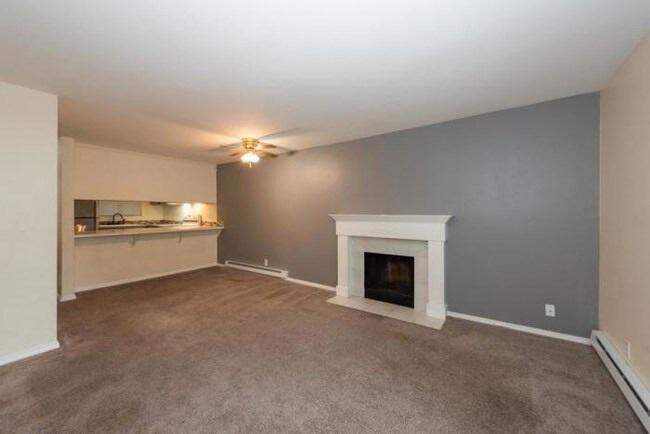 Primary Photo - 2 bedroom in Lynnwood WA 98036