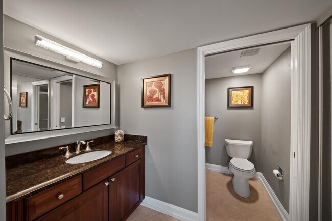 Building Photo - 6121 Balboa Cir