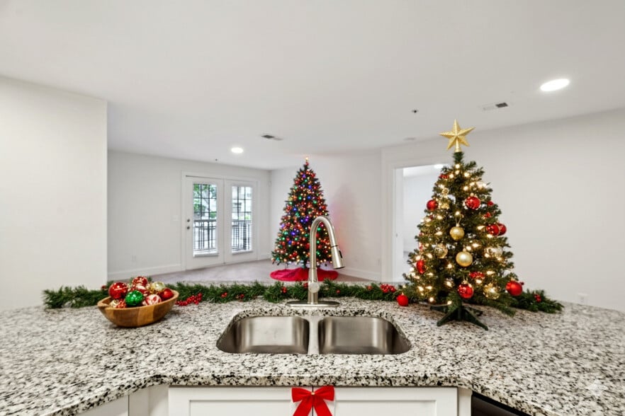 Primary Photo - Wesley Hampstead Apartments at Douglasville