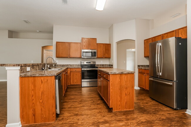 Building Photo - 11829 Parker Lakes Drive