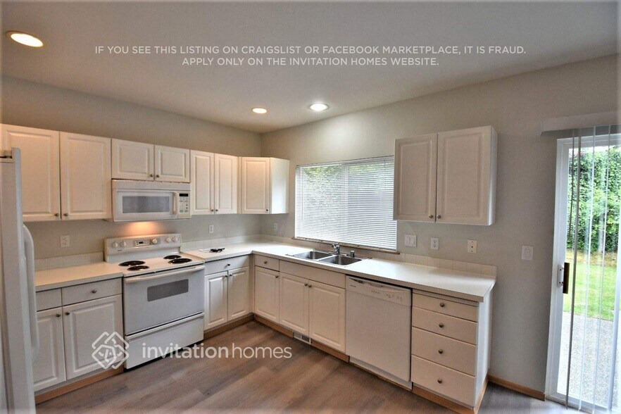 Building Photo - 5130 Perry Dr SE