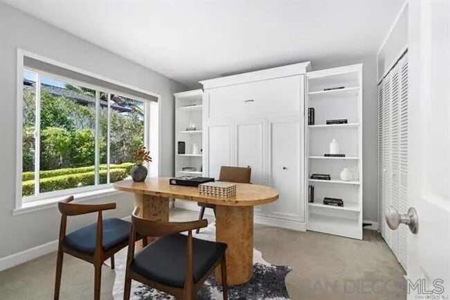 Building Photo - 445 Avenida Primavera