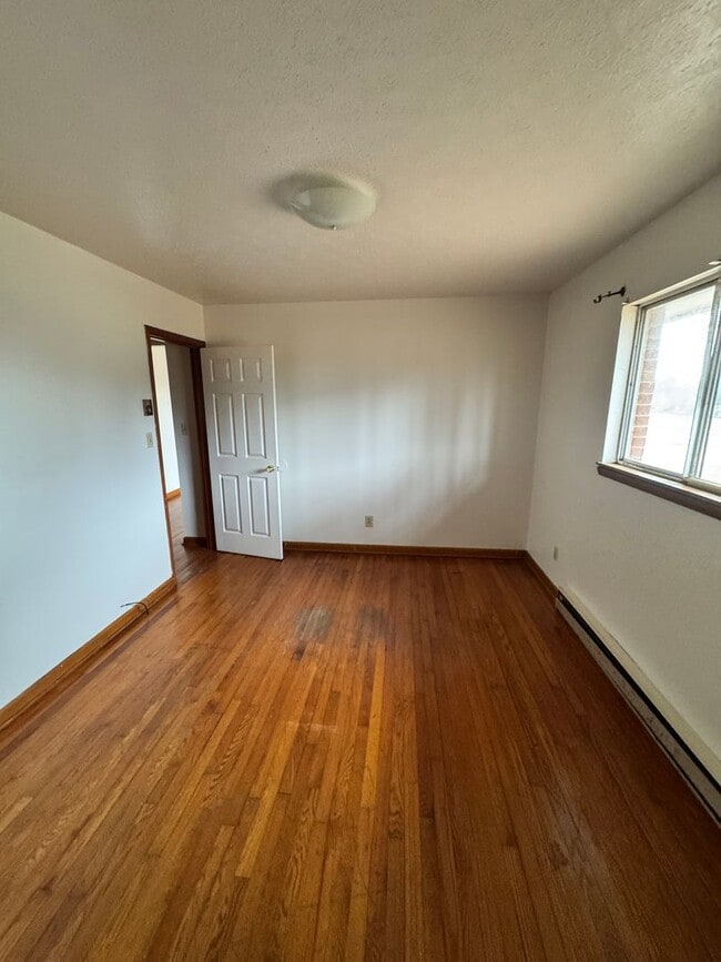 Building Photo - 2/1 outside city limits of Shelby, NC