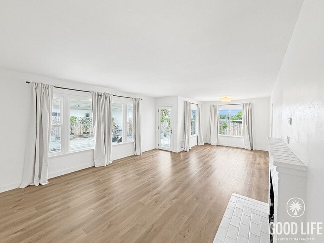 Building Photo - Bright 3BD/2BA Single-Family Home in La Mesa with Large Yard, In-Unit Laundry & Spacious Garage