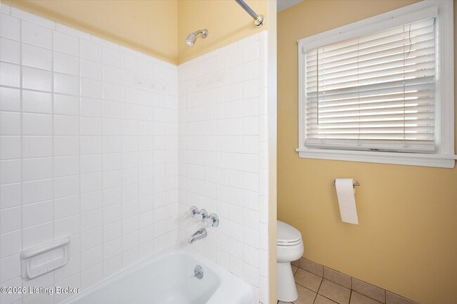 Building Photo - 9903 Welshpool Ct