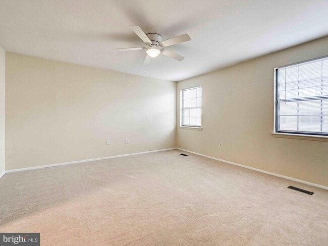 Building Photo - 18 Clinton Hill Ct