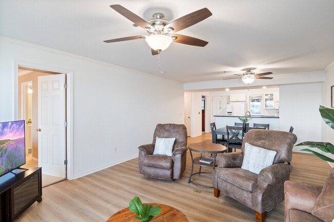 Building Photo - 1407 Harbour Towne Dr