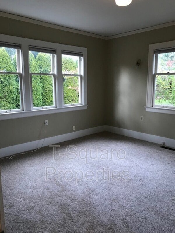 Building Photo - 9056 Avondale Rd NE