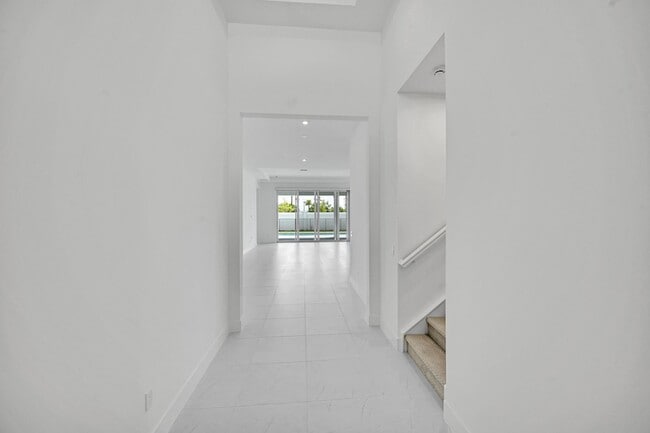 Building Photo - 9524 St Germain Dr