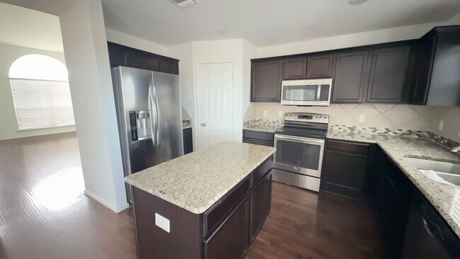 Building Photo - 2-story 4 bedroom home in Yowell Ranch! 6-MONTH LEASE