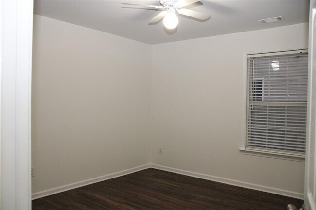 Building Photo - 1322 Loowit Falls Way