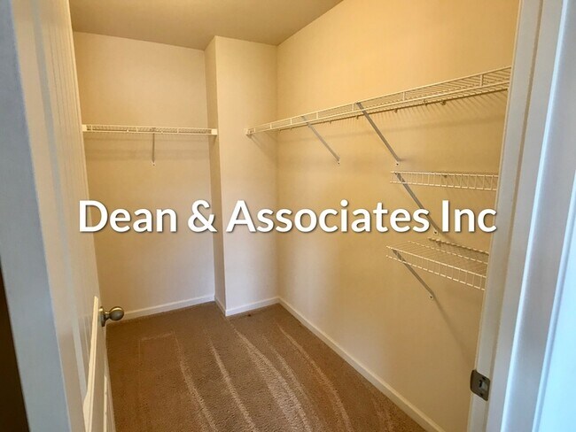 Building Photo - 533 Chesser Reserve Way
