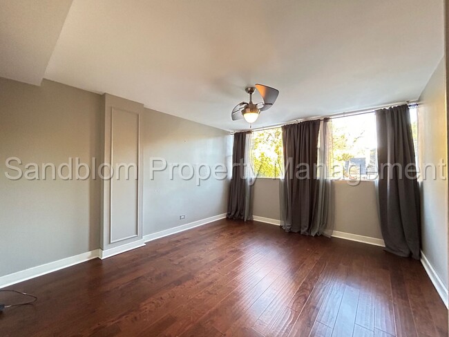 Building Photo - For Lease | Riverside Condo | $1350 Rent
