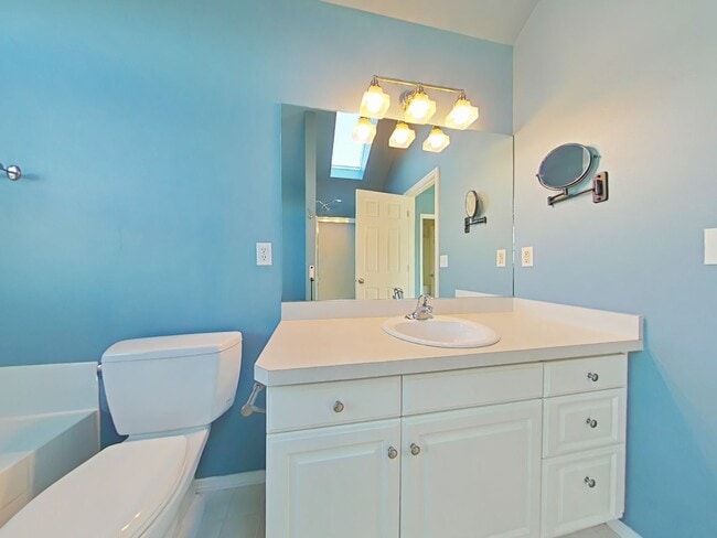 Building Photo - 4 Bedroom House ~ Albany ~ Pet Friendly