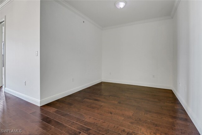 Building Photo - 23191 Fashion Dr