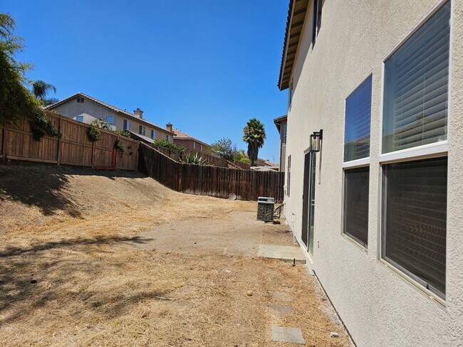 Building Photo - 33207 Breighton Wood St