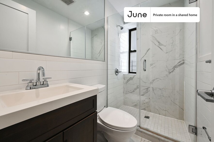 Building Photo - Room in Shared 4 bed/2 bath home in West Harlem