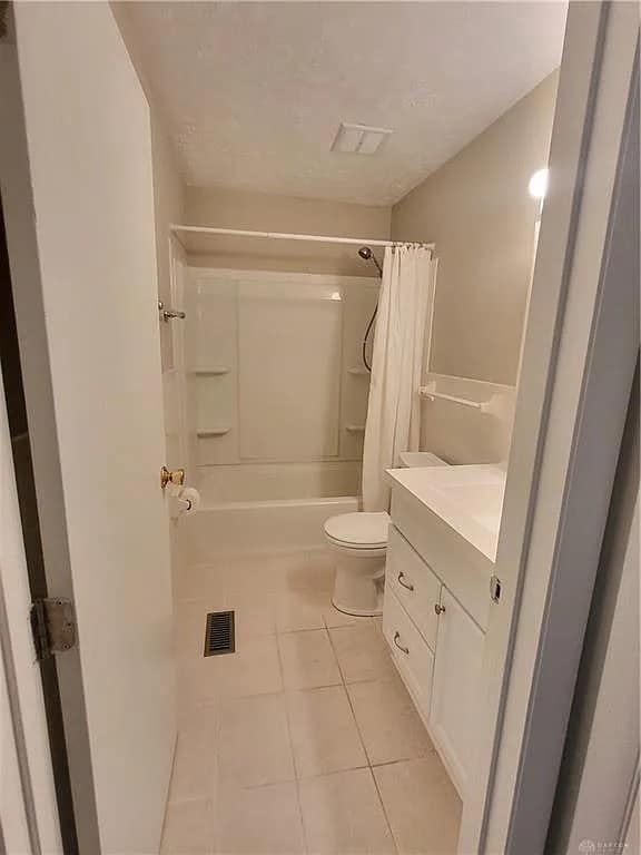 Building Photo - 851 Clareridge Ln